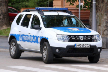 Iz automobila parkiranog kod tržnog centra u Banjaluci ukradeno 23.500 KM