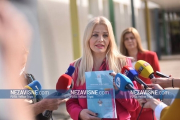 Trivić: Konačno lakše đačke torbe