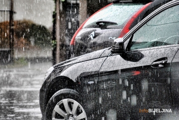 TEŠKO NEVRIJEME POGODILO ITALIJU Stradao stariji mušarac, četiri lovca odnijela poplava