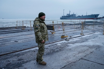 TURSKA ŽELI POMOĆI  Nudi evakuaciju čamcima iz opkoljenog Mariupolja