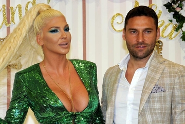 KARLEUŠA ŠOKIRALA PRATIOCE NA MREŽI FOTOGRAFIJOM "Od ovog može da rikne" /FOTO/