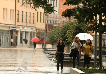 KIŠA, PLJUSKOVI I GRMLJAVINA Sutra u BiH prohladno vrijeme sa dnevnom temperaturom do 18 stepeni
