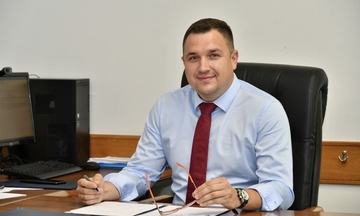 Ko je Miloš Lučić? Od ponavljača razreda, preko ministra do hapšenja