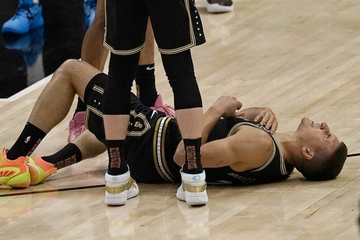 Bogdan Bogdanović povrijedio skočni zglob, saigrači ga iznijeli sa terena