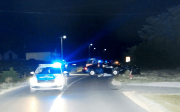VOZAČ “AUDIJA” PREŠAO U SUPROTNU TRAKU U direktnom sudaru kod Doboja poginuli rođaci