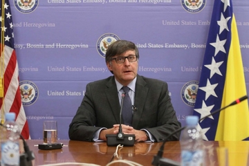 Zašto Amerikanac uređuje izborni proces u BiH