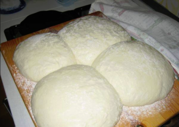 TRIK STARIH BAKA Zbog ovoga će vam tijesto svaki puta narasti "ko ludo"