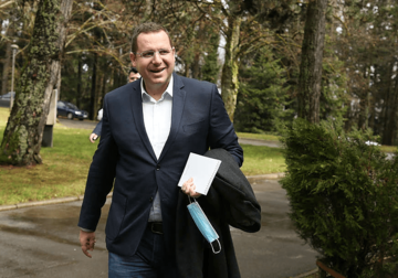 Odgovor iz SNSD Crnatku: Nema NATO vježbe, a kamatna stopa na berzi bila bi niža da se Srpska ne nalazi u BiH