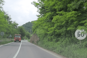 VOZAČI, OPREZ Vlažni kolovozi, moguća magla u kotlinama i duž rijeka