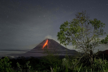 Nevjerovatni prizori sa Islanda: Erupcija vulkana zbog kojeg su evakusane hiljade ljudi (VIDEO)