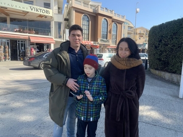 Prve izbjeglice iz Ukrajine stigle u BiH: Ponijeli tri torbe, a iza sebe ostavili porodicu, kuću, posao...