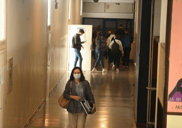 Ministarstvo prosvjete o platama: Nastavnicima povećanje koeficijenta za 4,5 odsto, a čistačicama 7,5 odsto