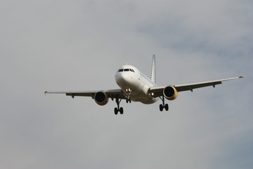 Avion morao sletjeti u Graz zbog putnika koji se zaključao u toaletu