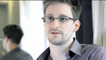 PRST U OKO AMERICI Putin dodijelio Snoudenu rusko državljanstvo