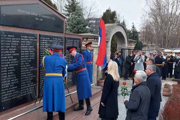 Počelo obilježavanje 9. januara: Položeni vijenci na Spomenik palim borcima VRS