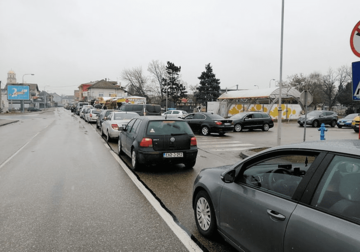 VAŽNO ZA PUTNIKE Pojačan saobraćaj u Gradiški, Izačiću i Velikoj kladuši