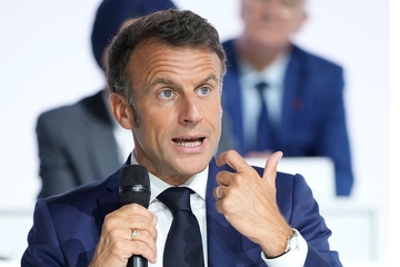 Makron: Nemam razloga da zovem Putina