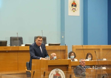 DODIK O IZLASKU SRBA IZ ORUŽANIH SNAGA BIH “To ne znači da Srbi odmah treba da izađu“ 