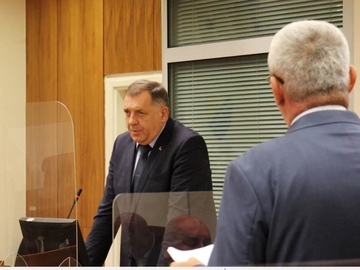 Milorad Dodik u Okružnom sudu u Banjaluci svjedočio u odbranu bivšeg premijera RS (VIDEO)