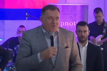 Dodik : "Živjela Srbija, živjela Rusija, živjela Republika Srpska" /VIDEO/