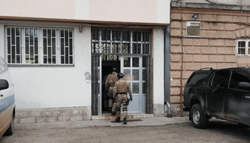 Akcija "Maglić": Policija pretresa 21 lokaciju, blokiran i zatvor u Foči