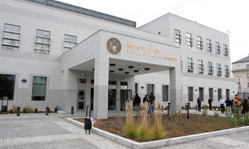 Američka ambasada: Ne kockajte se mirom po drugi put