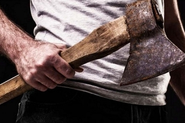 Banjalučanin osumnjičen da je drškom sjekire udarao suprugu