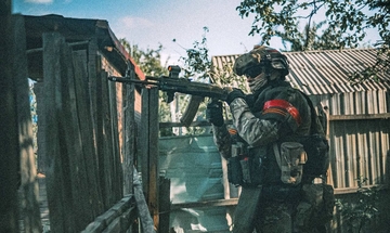 UŽIVO /VIDEO/ Užasi na prvoj liniji fronta; Pucaju na svoje; Zapadni dio predgrađa Bahmuta pod ukrajinskom kontrolom i dalje; Snimci sa fronta i Bahmuta; Wagner groblje; Brifing