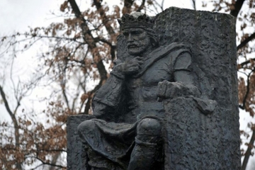 Zašto Benjamina Karić tvrdi da je kralj Tvrtko krunisan u okolini Visokog: Sarajevo otima i istoriju