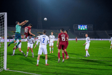 Široki bez 18 igrača zbog koronavirusa, šestorica igrala protiv Sarajeva