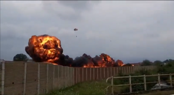 Vojni avion se srušio tokom vježbi i ubio petogodišnjakinju