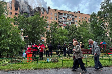 Prve fotografije iz nikad žešće napadnutog Harkova: Zgrade u plamenu, hitne službe traže preživjele