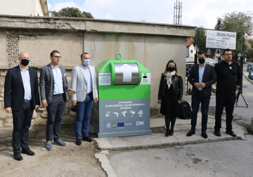 "EKOLOŠKI PROJEKAT" U Kaknju svečano otvoren KONTEJNER