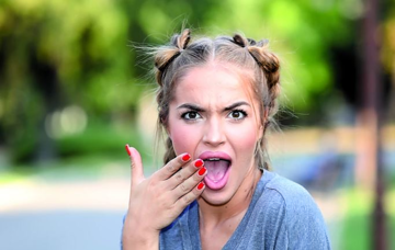 "Ponovo je TO URADILA" Teodoru Džehverović isprozivali zbog fotke sa dečkom Ninom u kolima