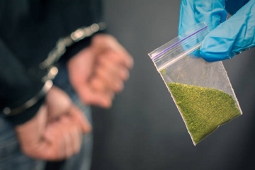 Uhapšen na benzinskoj pumpi sa više od dva kilograma marihuane