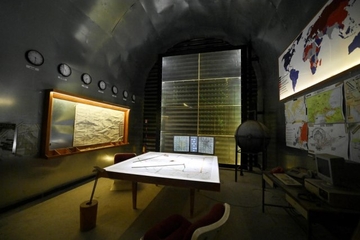 "DAILY MAIL" : Putin u bunkeru, upozorio porodicu?