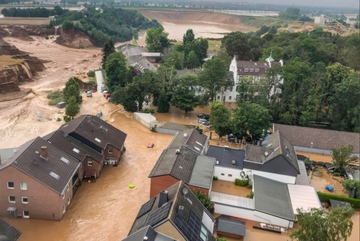 Ciklon bi mogao stići i u BiH: Šta da radite ako se usred oluje zateknete na otvorenom putu