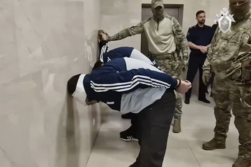 Osumnjičeni za napad dovedeni u štab Istražnog komiteta u Moskvi /VIDEO/