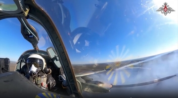 Snimljen udar na ruski "suhoj": Leti pilot, leti, leti i... VIDEO