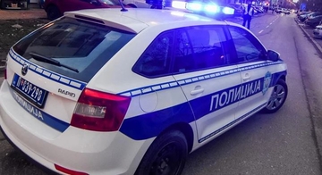 "Hristos se rodi, ovo je pljačka" Trojica razbojnika na Badnji dan se prerušili u popove, ušli u banku, pa ispraznili sef