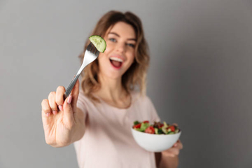 Sadrže vlakna, vitamine i visok udio vode! Evo kako krastavci utiču na vaše zdravlje