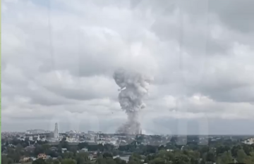 Snažne eksplozije u Moskvi, drama i kod Krima: Dronovi pogodili zgradu u prestonici, obustavljeni svi letovi