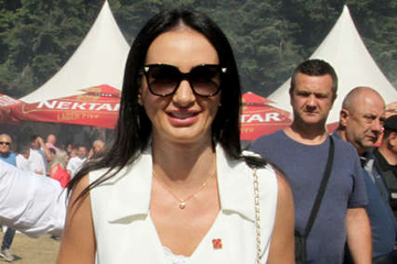 Gorica Dodik poručila Stanivukoviću: Smeće jedno bolesno, gade jedan, ja ću te prokleti