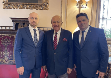 "Put u Dejton u POTRAZI ZA MIROM" Stevandić i Petković na promociji knjige Krisa Spiroa