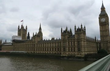 Politico: Približava se finansijski kolaps Velike Britanije