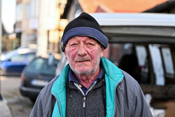 Ševko godinama prodaje kreč: „Više izađem da popričam s ljudima, nego što zaradim“ (FOTO)