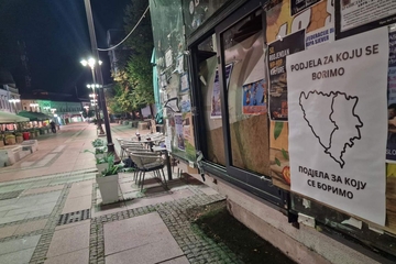 Evo ko stoji iza lijepljenja plakata o podjeli BiH (VIDEO)