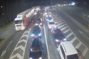 Velike gužve na ulazu u BiH iz Hrvatske