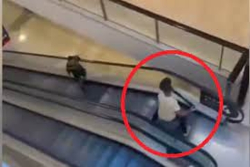 Australijski mediji potvrdili: Rus sa šipkom spriječio napadača u Sidneju da nastavi krvavi pohod  /VIDEO/