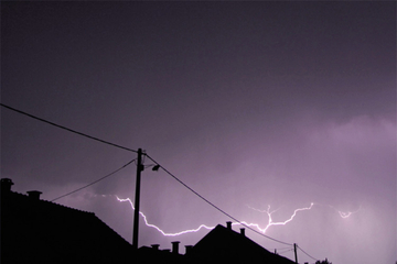 Jako nevrijeme u Slavoniji, požari na dvije farme